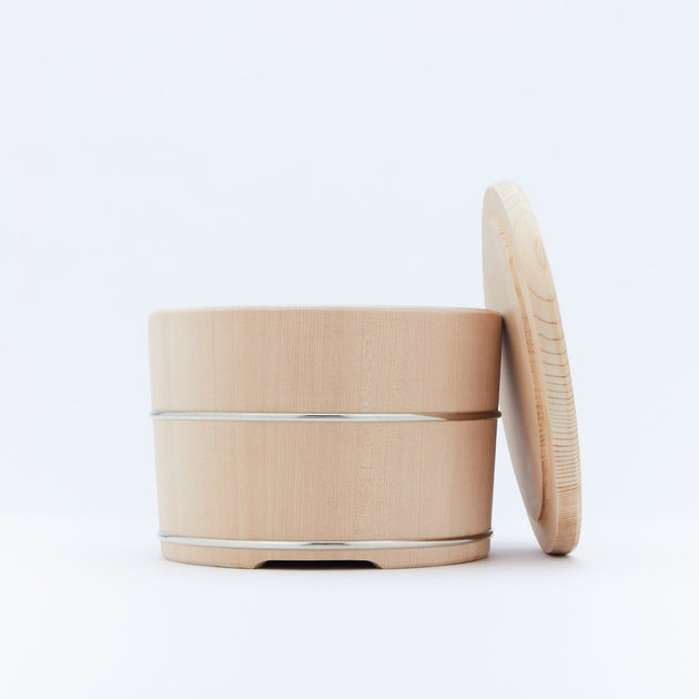 桶栄　飯台 洗練を続けた現代の結桶 桶栄川又 コンテナ – By Emotion