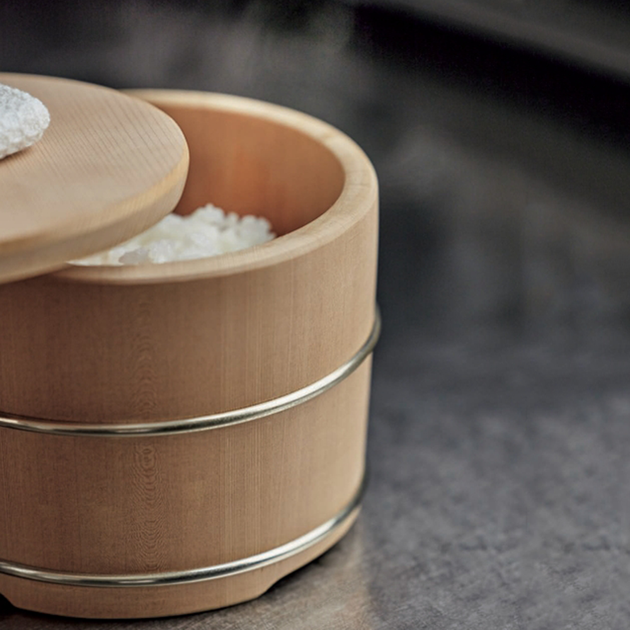 〈桶栄〉おひつ(寿司桶、飯台)　半割蓋つき 桶栄〉おひつ(寿司桶、飯台) 半割蓋つき 桶栄〉おひつ(寿司桶