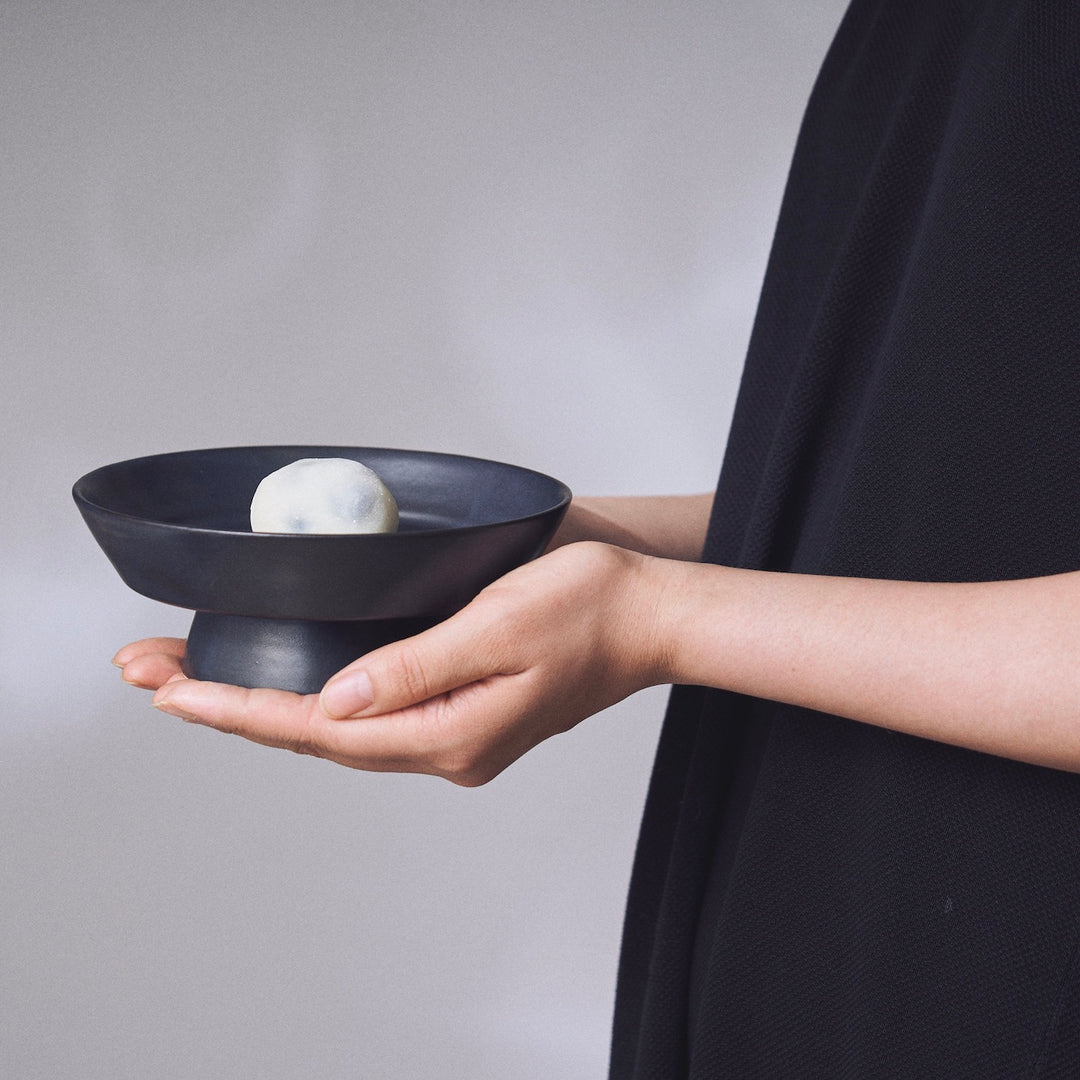  黒壺印　多目的　オーバルプレート　大皿 黒照 オーバル皿・高台皿 お料理が映える漆黒の器 – By Emotion