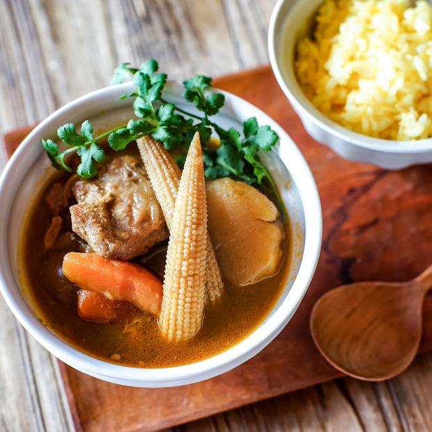 北海道産新得地鶏の種鶏肉スープカレー