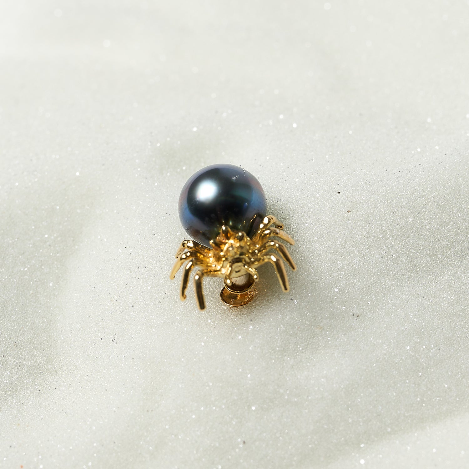 PFE TAKASHI DEGUCHI スパイダーピアス・イヤリング – By Emotion