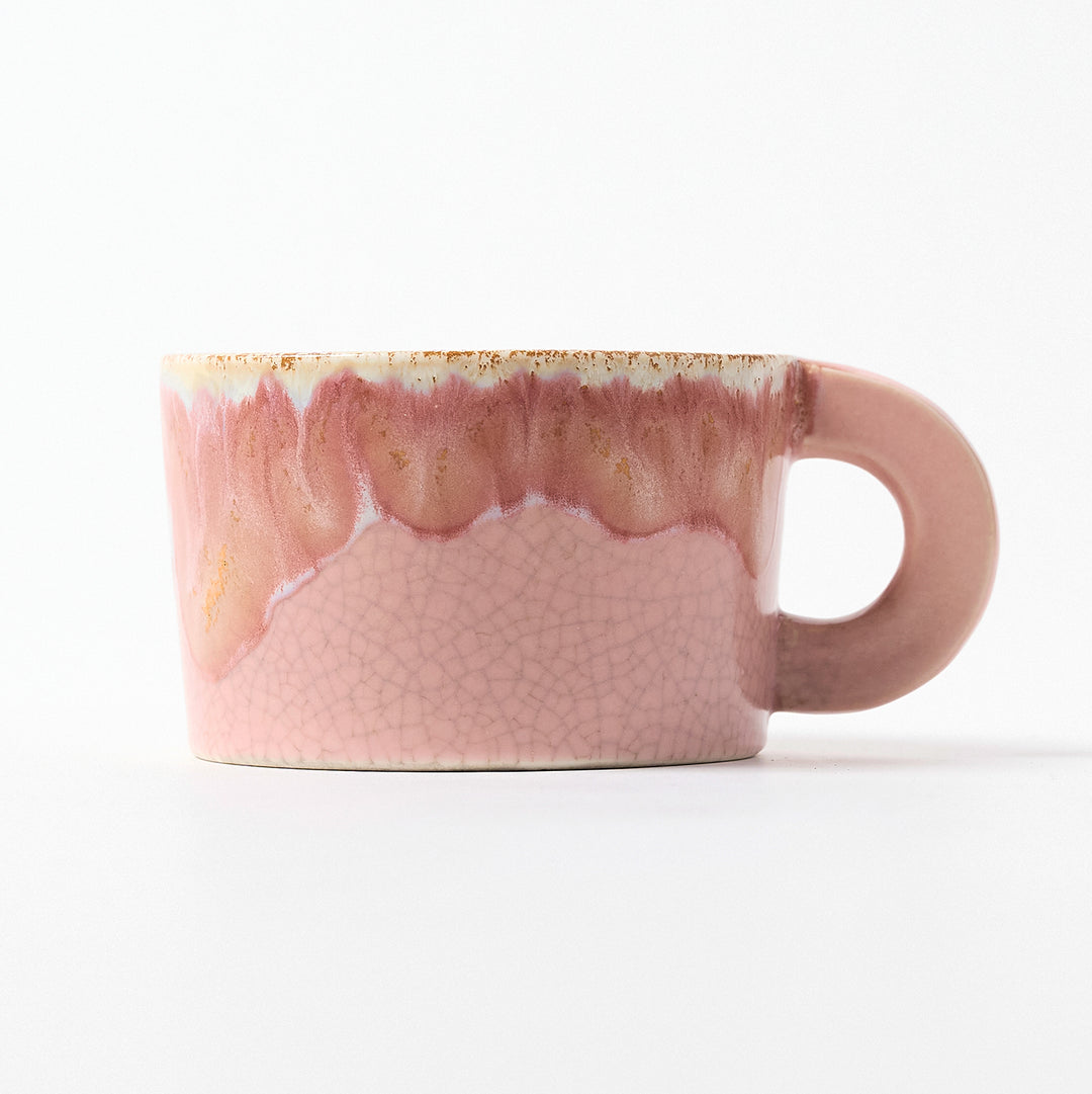 NAOKO HATA CERAMICS ポップなカラーと滴る表情 マグカップ（M） – By