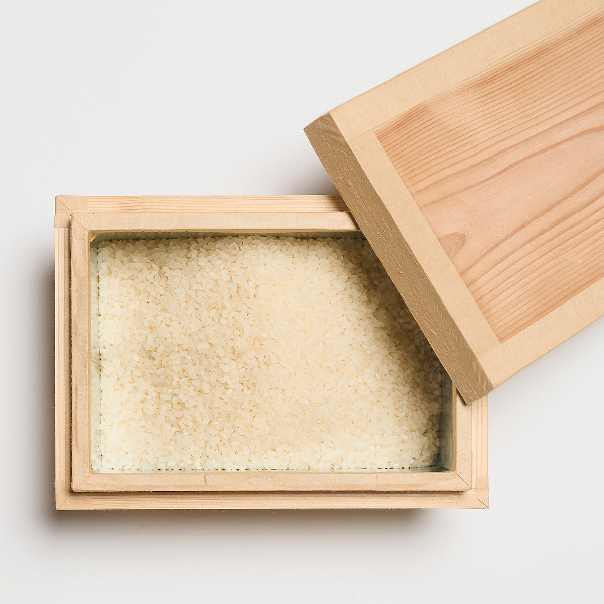 「前田工房 茶箱」（お米の収納に最適）とのセットもオススメです。