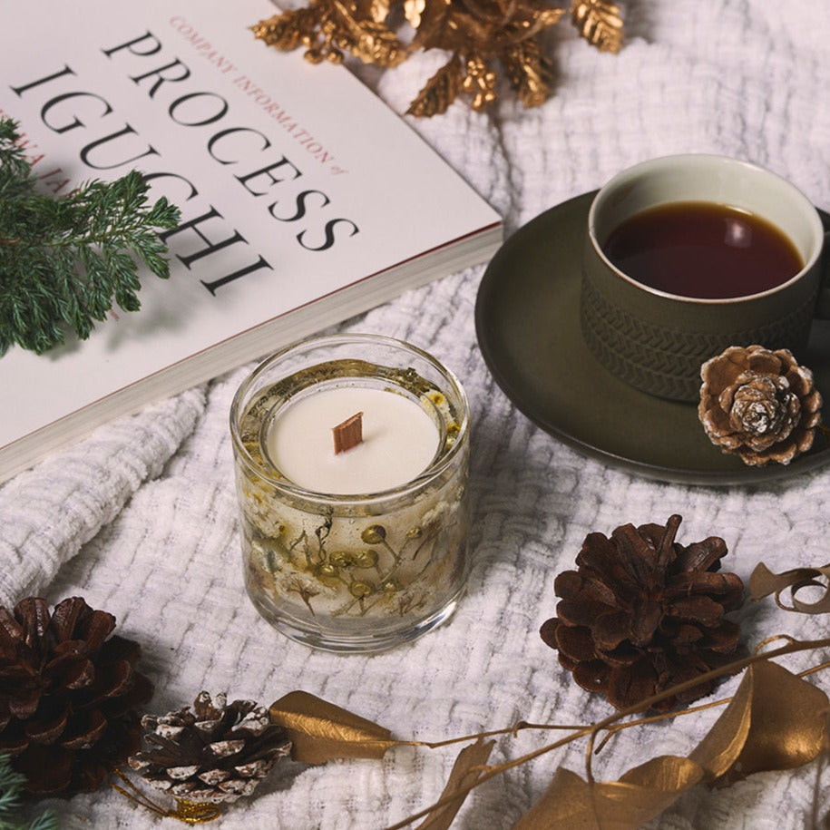 お好みのフラワーカラーをお選びいただけます<br>ホワイト × ゴールド　イメージ