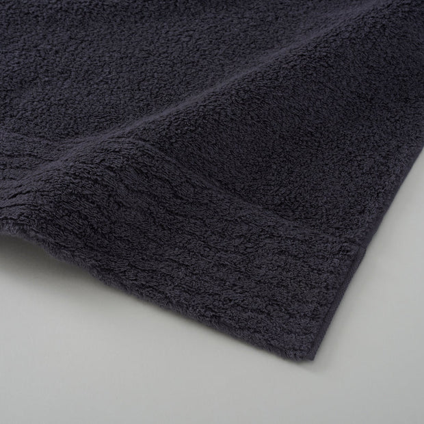 チャコールグレー