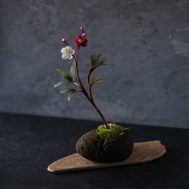 松竹梅<br>一輪挿しの「時山　浮石（小）」は別売りとなります。