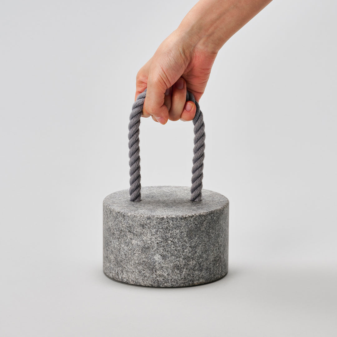 置物 door stopper / AJI PROJECT AJI PROJECT SOLID 世界でも希少な庵治石のドアストッパー – By Emotion