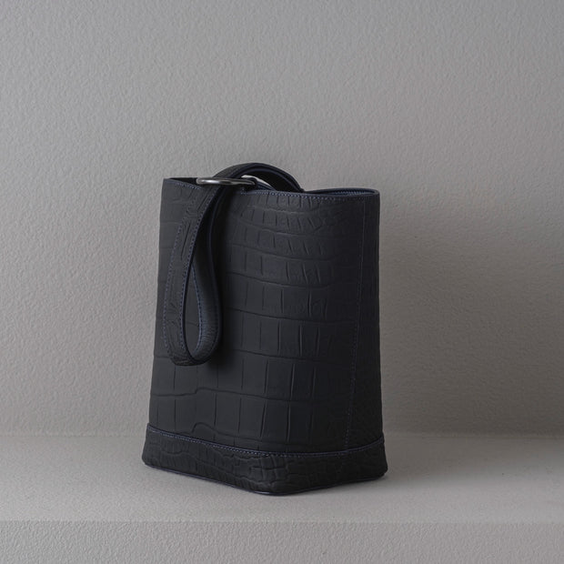 EX マットブラック<br>高さ約20×幅15×マチ11cm・持ち手部分約21cm<br>約300g