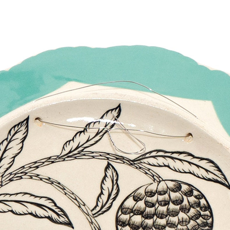 野田 夏実 大皿（Mint green） 空間に華を添える、草花が躍るアート