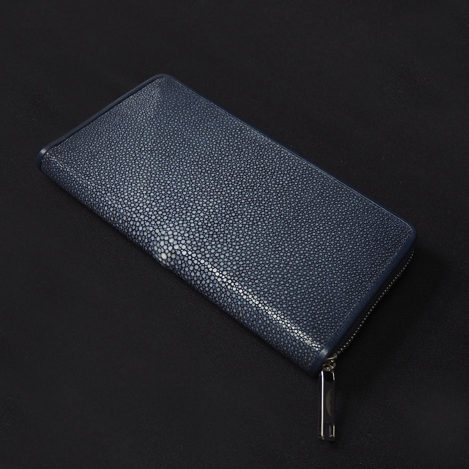 ★値下げ継続中★【新品・高級品】ガルーシャ長財布　キャビア　シーブルー 長財布 L型ファスナー ポリッシュ サファイアブルー