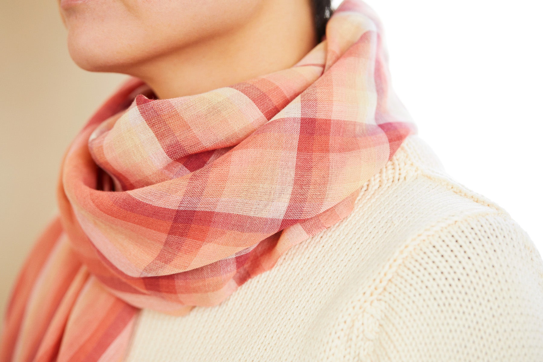 万華鏡 ー 茜<br>約58×204cm<br>絹65%・オーガニックコットン35%