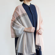 プラターここにある桜<br>約59×200cm<br>絹65%・オーガニックコットン35%