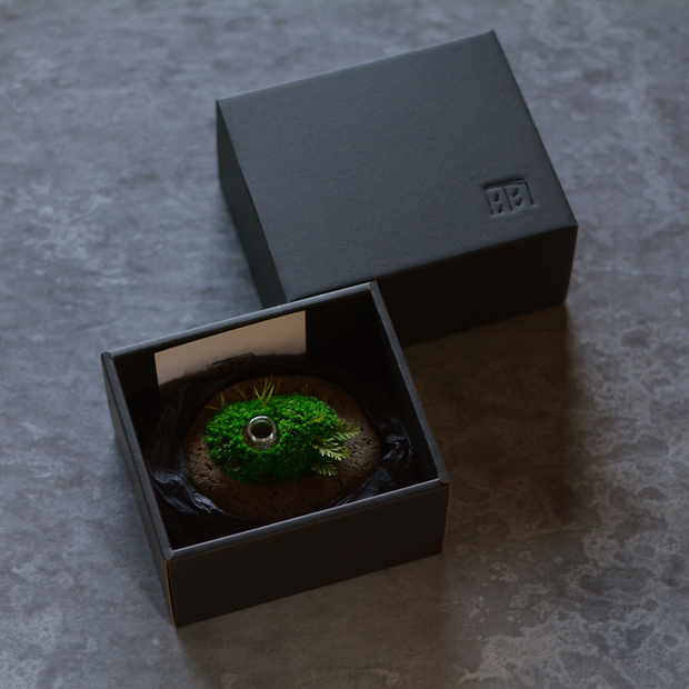 一輪挿しの「時山　浮石（小）」