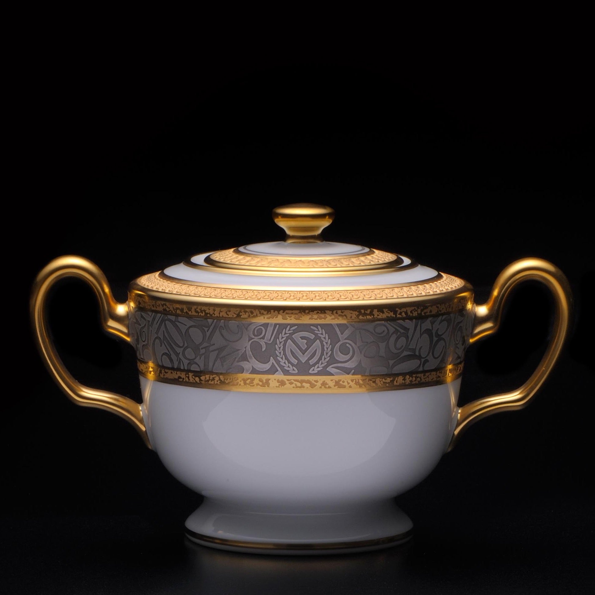 ＜FRANCK MULLER × 大倉陶園＞　スペシャルティーセット