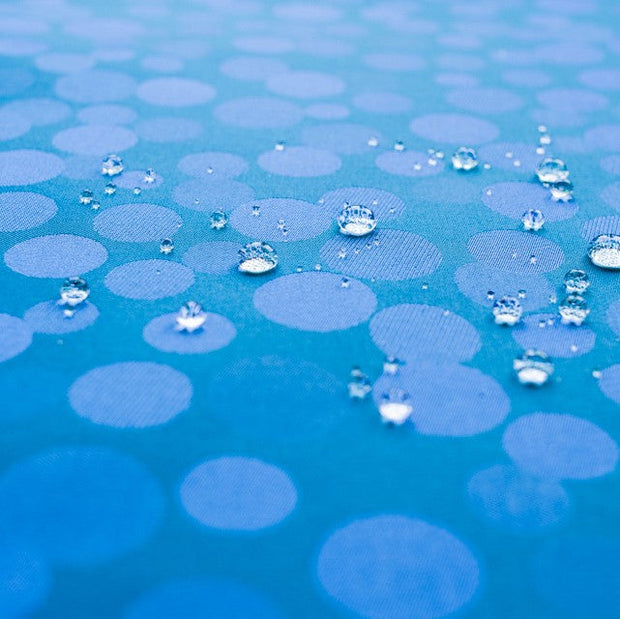 防水、撥水、UVカットの後加工を施しています