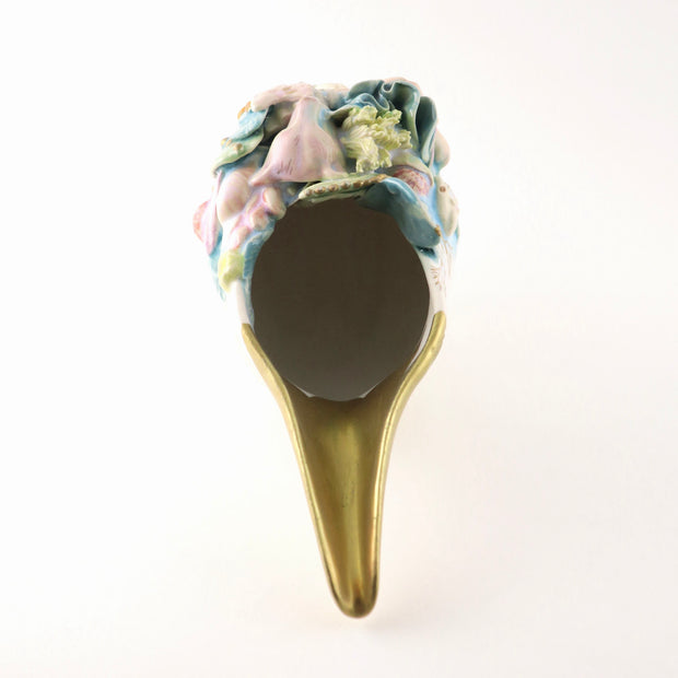 大石 早矢香<br>
「ヒスイ注器」<br>
高さ110×幅200×奥行80mm<br>
制作年：2023年<br>
半磁土