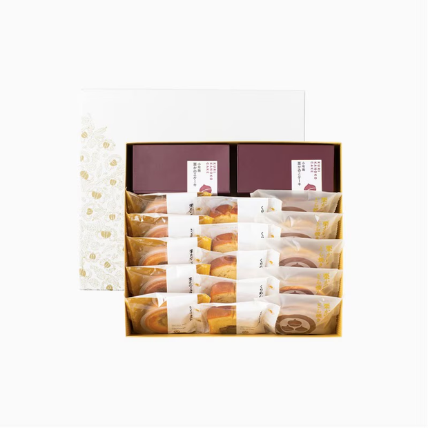 【焼き菓子セット】<br>
栗かのこどら焼き×５、栗かのこタルト×５、くりあんケーキ×５、栗かこケーキ×２