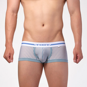 レイン　前面<br>モデル着用サイズ：L<br>（身長180cm/体重70kg/ヒップ91cm）