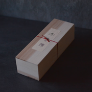 木箱サイズ：幅8.4×奥行25.4×高7cm