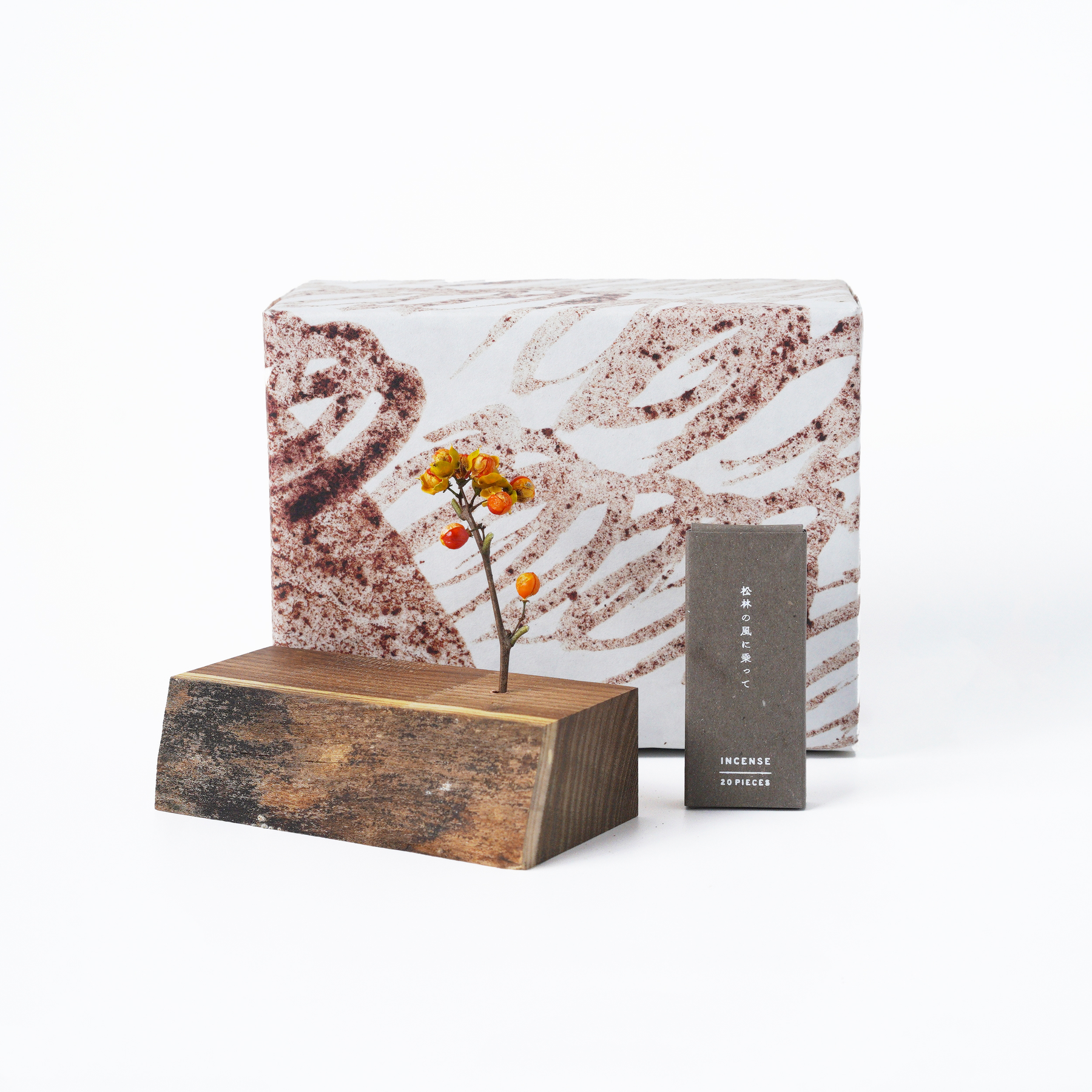 香木 yaso 木々の爽やかな香りを愉しむ 「お香＋樹木スタンド」 – By Emotion