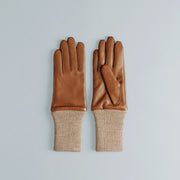 カラー：CAMEL<br>素材：羊革 / カフス部：アクリル<br>サイズ：21cm（全長約31cm）<br>日本製