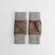 カラー：HEMATITE<br>素材：羊革 / カシミヤ<br>サイズ：21cm<br>日本製