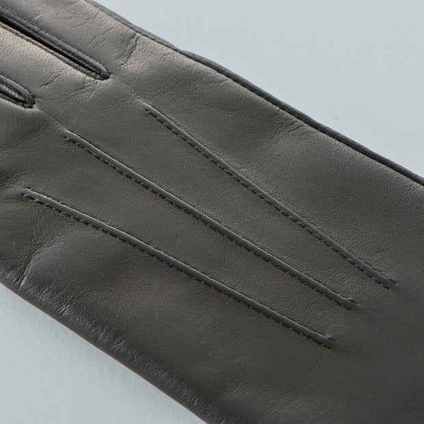 細部まで丁寧に縫製