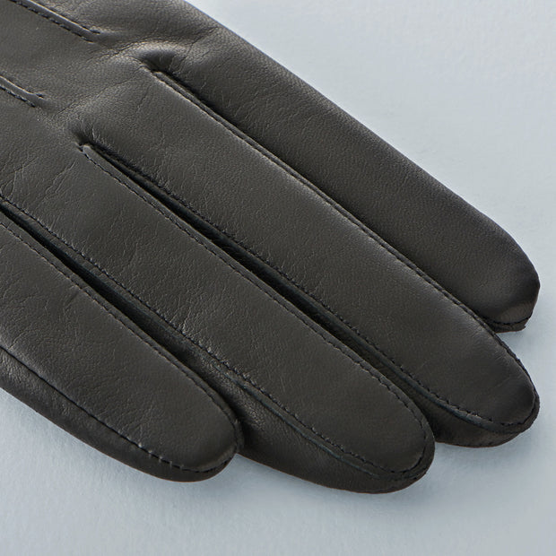 細部まで丁寧に縫製