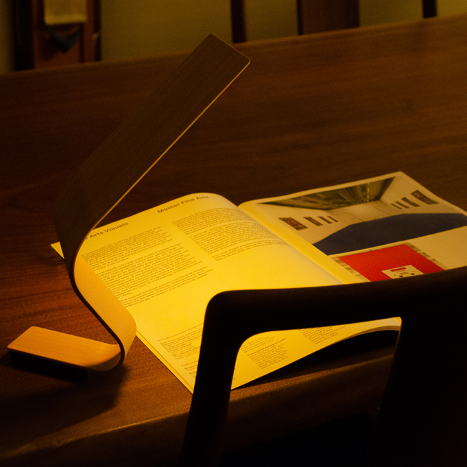 就寝前の読書灯に