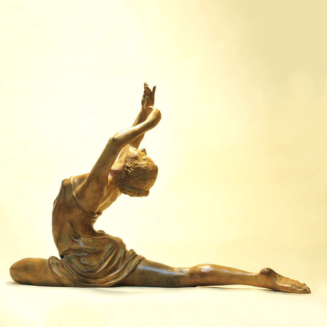 ブロンズ彫刻 フルートを持つ人物 フルートを奏でるブロンズの音楽家座像とヒンドゥー仏教美術